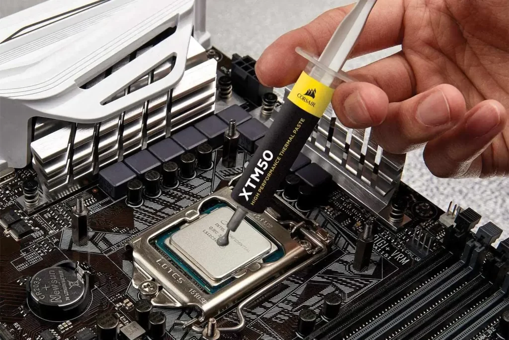 Apply thermal paste: 